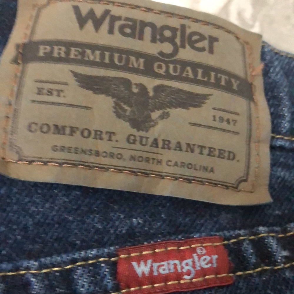 Wrangler Denim long Shorts Size 30 Like New - Picture 3 of 7